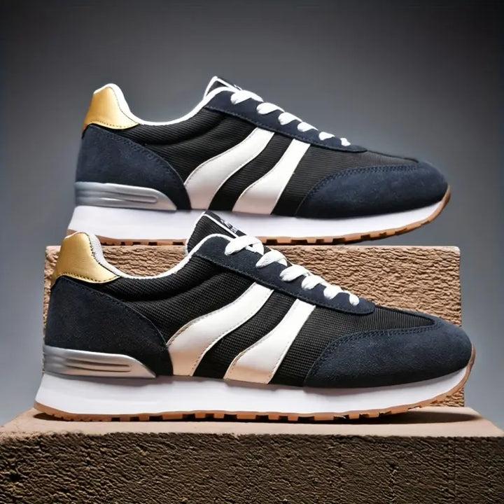 Nova Retro Sneakers