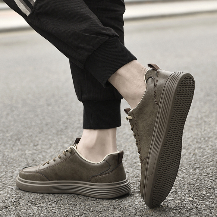 Lusso Passo Leather Sneakers