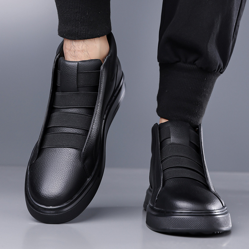 Lucente Leather Sneakers