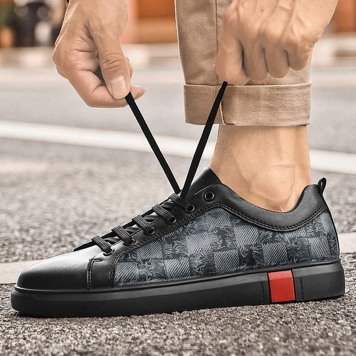 Noble Italiana Signature Sneakers