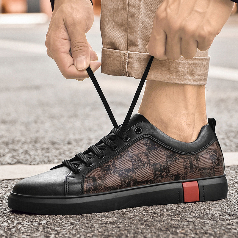 Noble Italiana Signature Sneakers